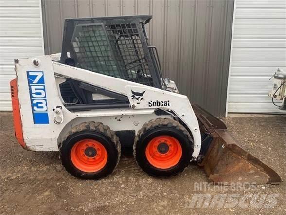 Bobcat 753 滑移轉向裝載機