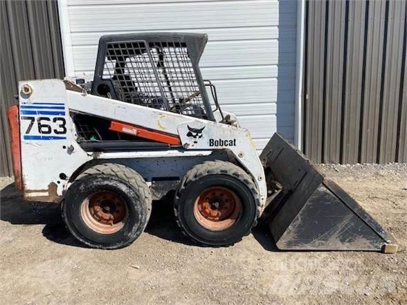 Bobcat 763 滑移轉向裝載機