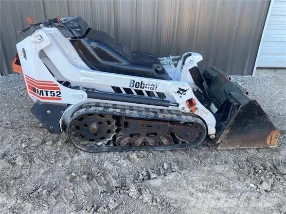 Bobcat MT50 滑移轉向裝載機
