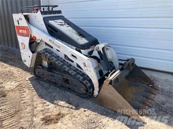 Bobcat MT85 滑移轉向裝載機