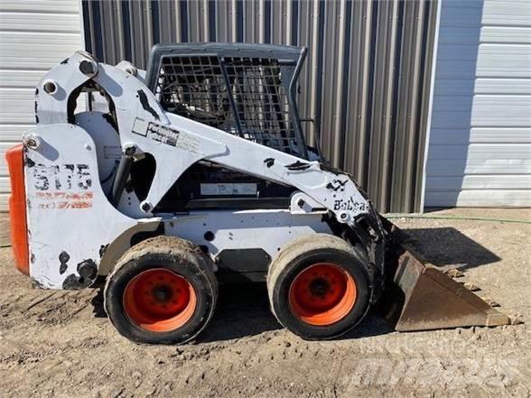 Bobcat S175 滑移轉向裝載機