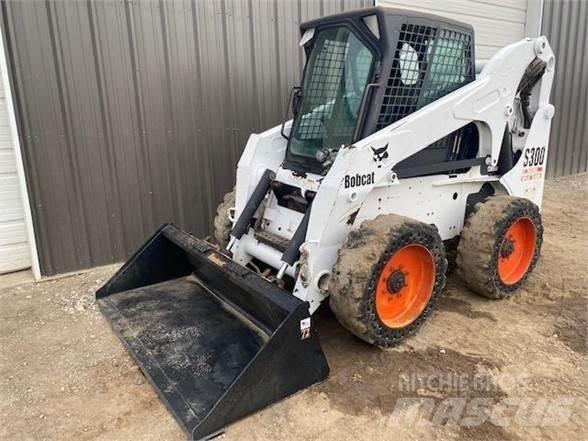 Bobcat S300 滑移轉向裝載機