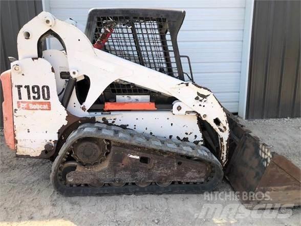 Bobcat T190 滑移轉向裝載機