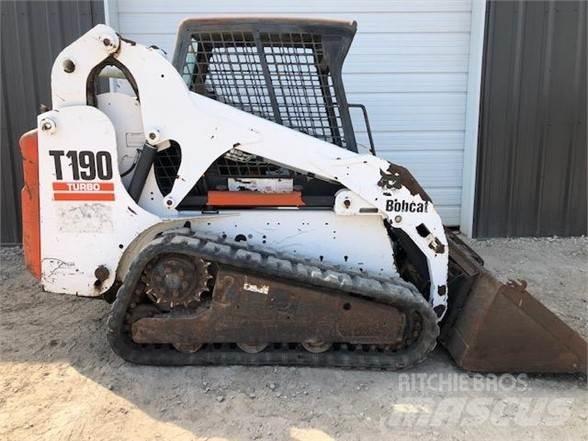 Bobcat T190 滑移轉向裝載機
