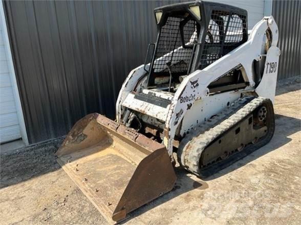 Bobcat T190 滑移轉向裝載機