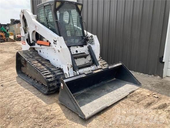 Bobcat T300 滑移轉向裝載機