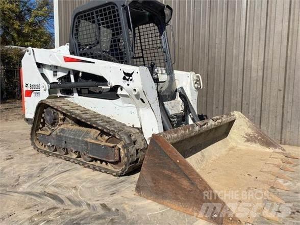 Bobcat T550 滑移轉向裝載機