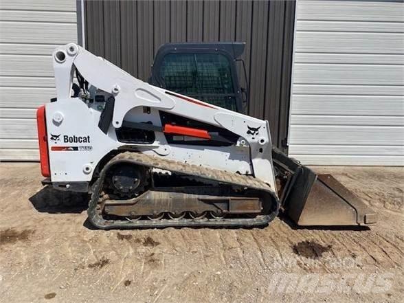 Bobcat T750 滑移轉向裝載機