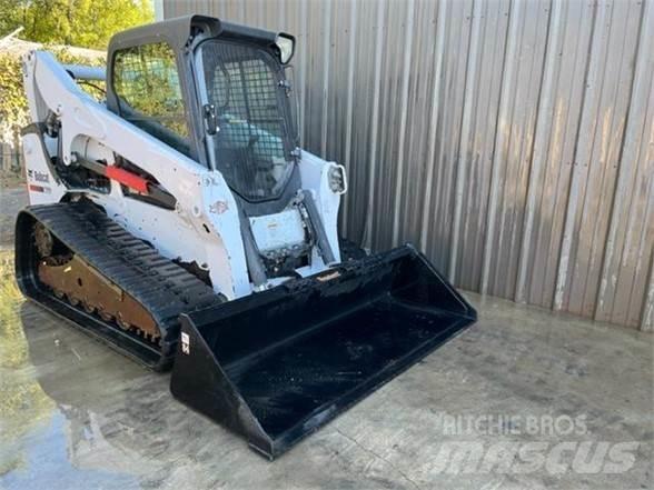 Bobcat T750 滑移轉向裝載機