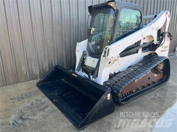 Bobcat T750 滑移轉向裝載機