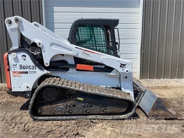 Bobcat T870 滑移轉向裝載機