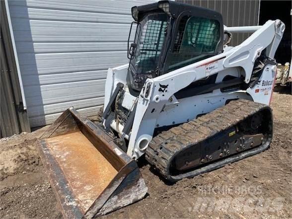 Bobcat T870 滑移轉向裝載機