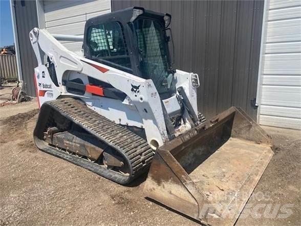 Bobcat T870 滑移轉向裝載機