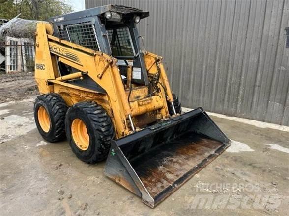 CASE 1845C 滑移轉向裝載機