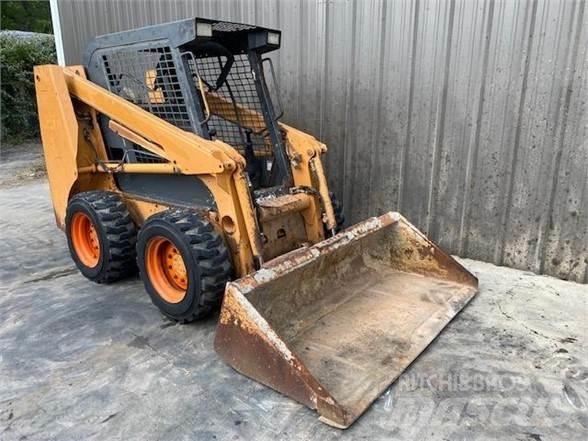 CASE 40XT 滑移轉向裝載機