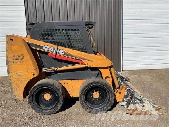 CASE 420-3 滑移轉向裝載機