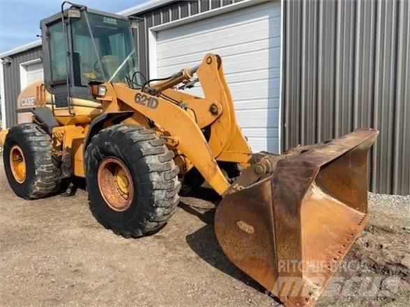 CASE 621D 輪胎式裝載機
