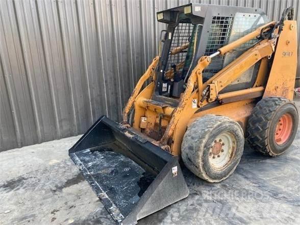 CASE 90XT 滑移轉向裝載機
