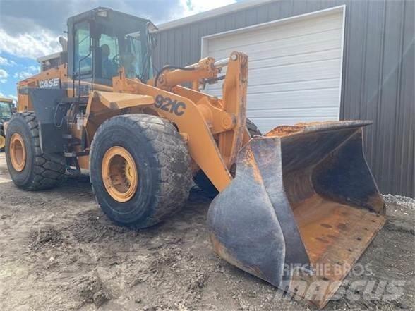 CASE 921C 輪胎式裝載機