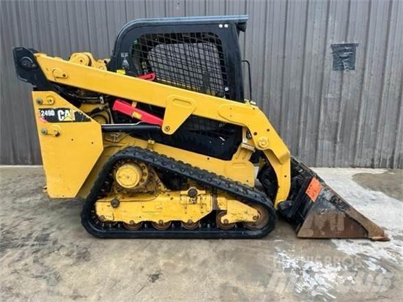 CAT 249D 滑移轉向裝載機