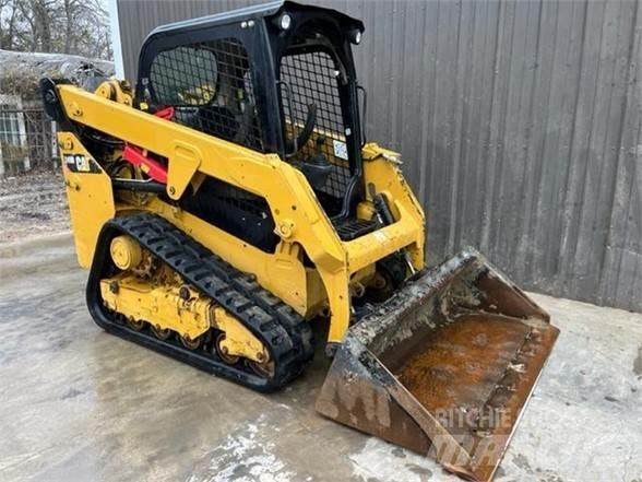 CAT 249D 滑移轉向裝載機