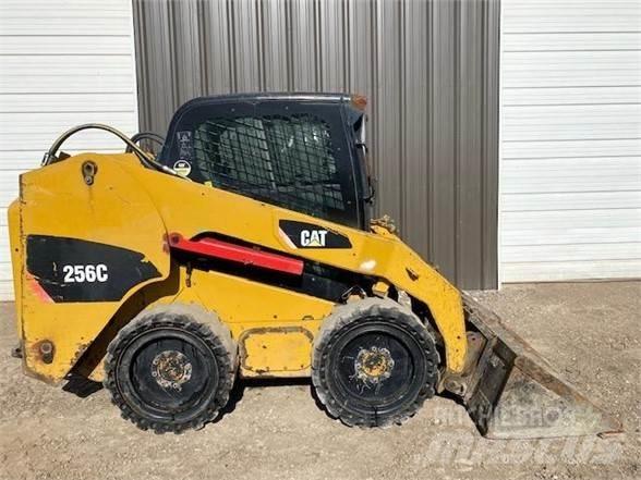 CAT 256C 滑移轉向裝載機