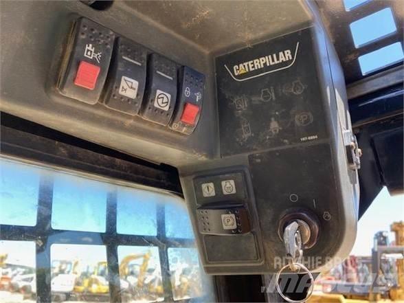 CAT 259B3 滑移轉向裝載機