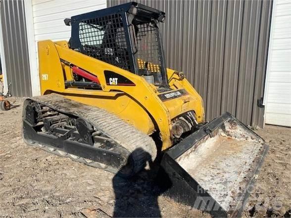 CAT 267 滑移轉向裝載機