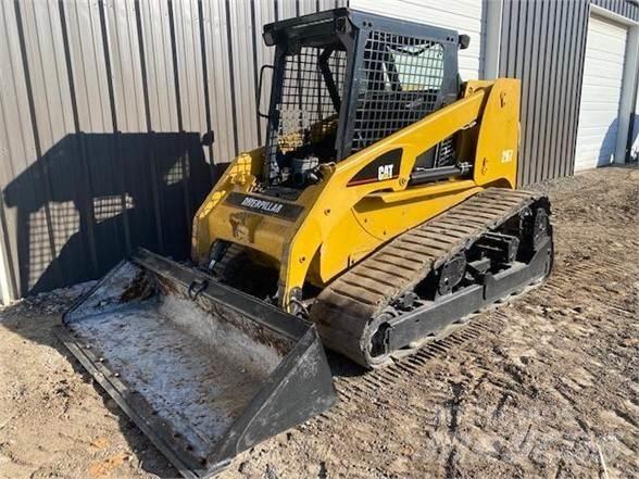 CAT 267 滑移轉向裝載機
