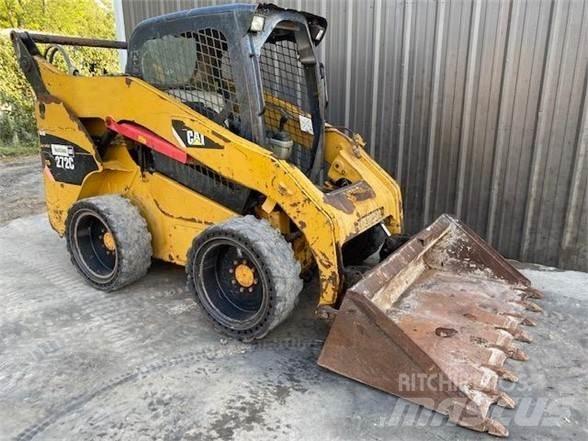 CAT 272C 滑移轉向裝載機