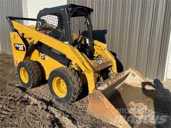 CAT 272D 滑移轉向裝載機