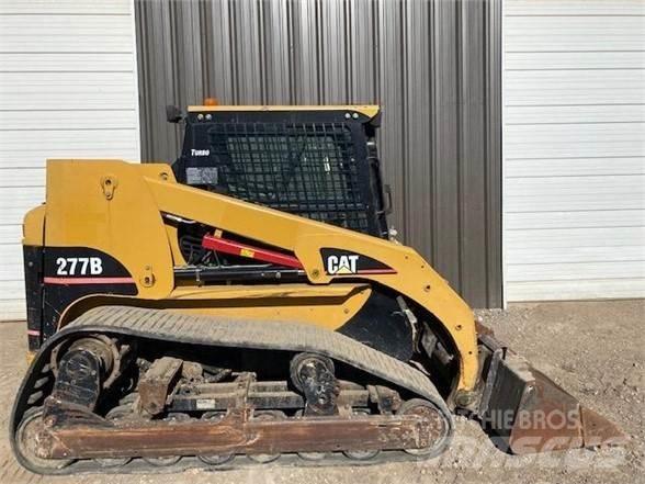 CAT 277B 滑移轉向裝載機