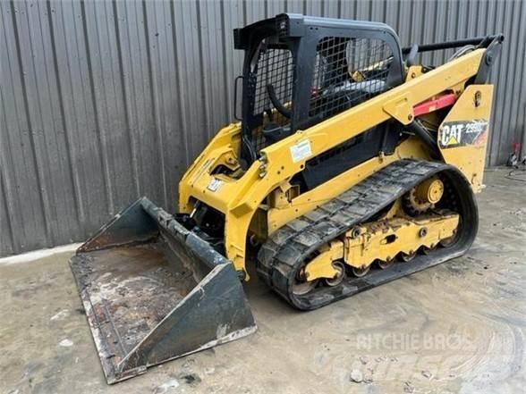 CAT 299D2 滑移轉向裝載機