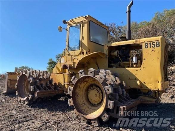 CAT 815B 單輪滾壓機