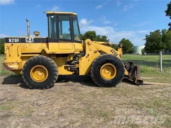 CAT 928F 輪胎式裝載機