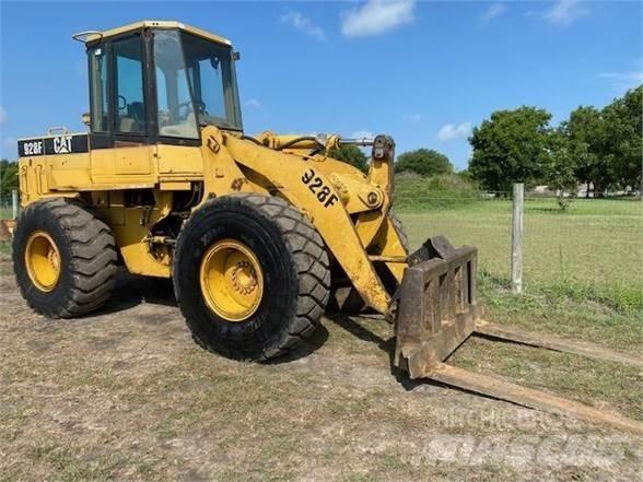 CAT 928F 輪胎式裝載機