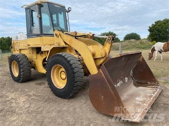 CAT 928F 輪胎式裝載機