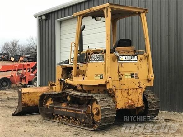 CAT D3C 履帶推土機