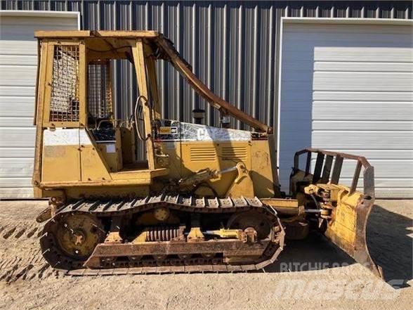 CAT D3C 履帶推土機