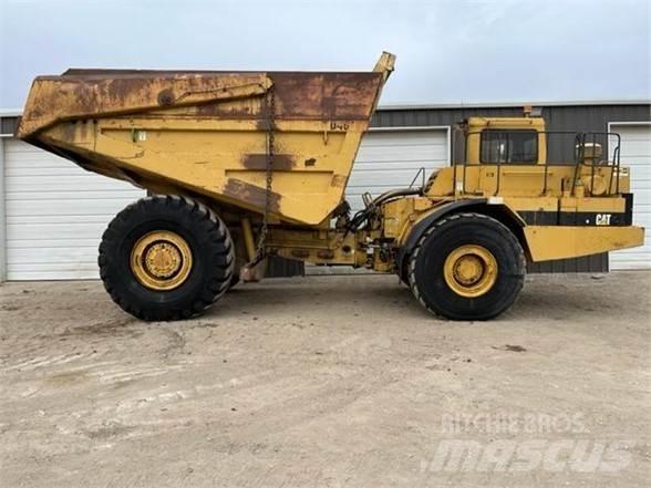 CAT D40D 鉸接式起吊車