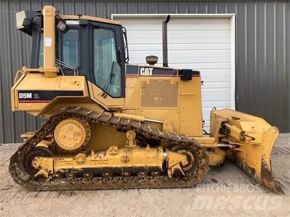 CAT D5M 履帶推土機