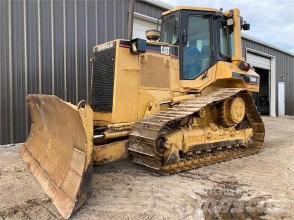 CAT D5M 履帶推土機