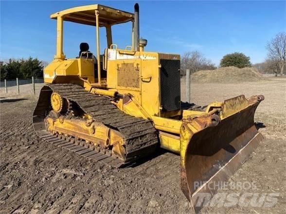 CAT D5M LGP 履帶推土機