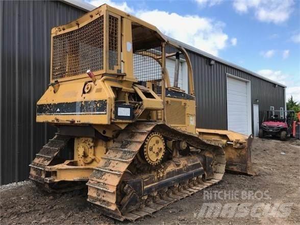 CAT D5M XL 履帶推土機