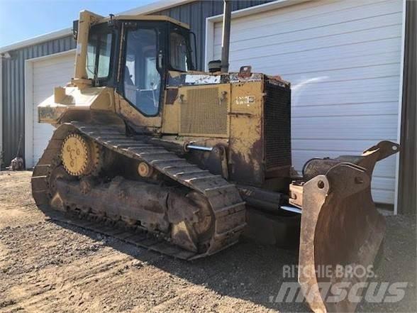 CAT D6M XL 履帶推土機