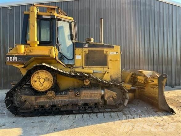 CAT D6M XL 履帶推土機