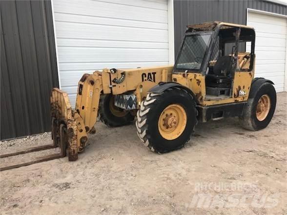 CAT TH63 伸縮臂操作車