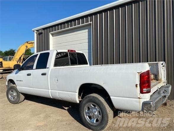 Dodge RAM 3500 皮卡.傳統半斗卡車/側卸板