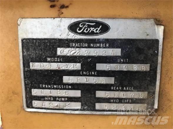 Ford 445A 輪胎式裝載機