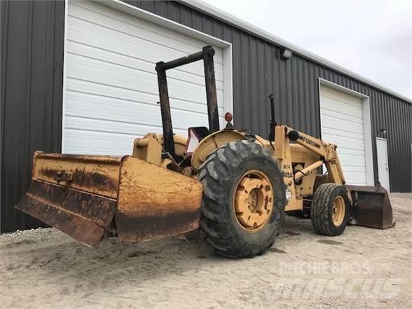 Ford 445A 輪胎式裝載機